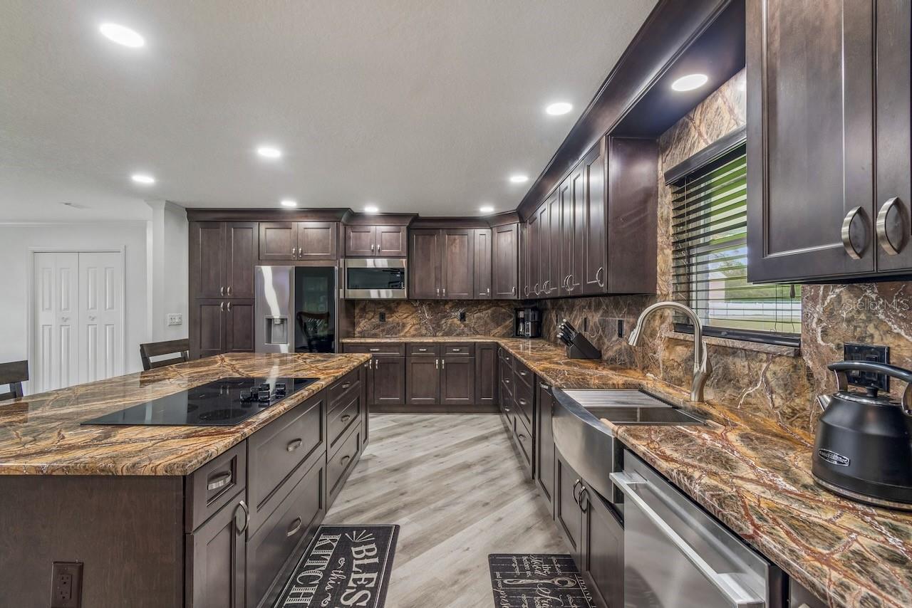 16218 FRINGE TREE DR — photo 15
