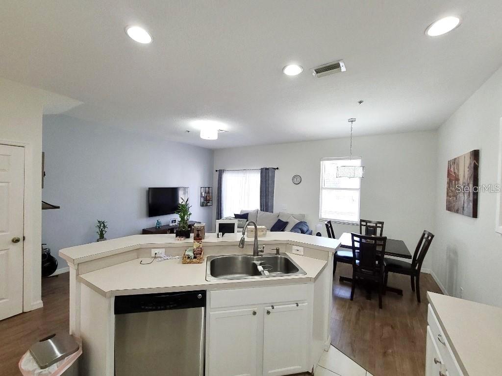 3936 YELLOWSTONE CIR — photo 12