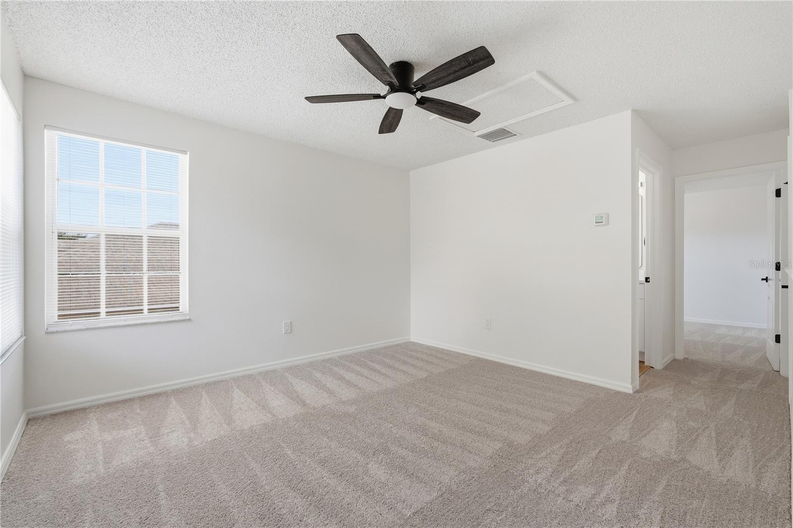 22536 LAURELDALE DR — photo 22