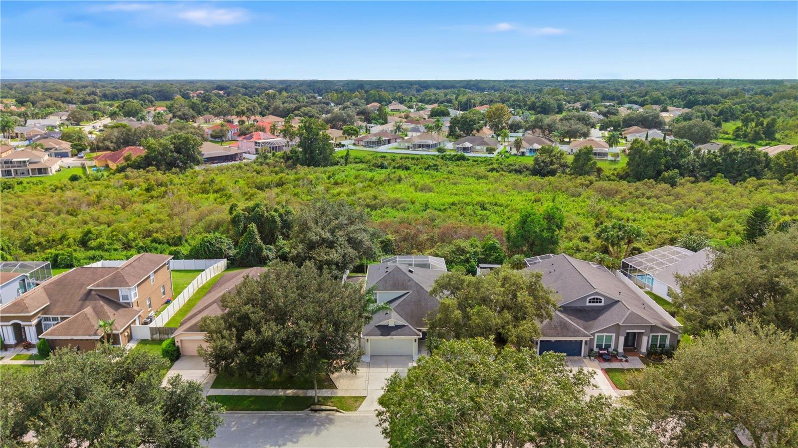 22536 LAURELDALE DR — photo 33