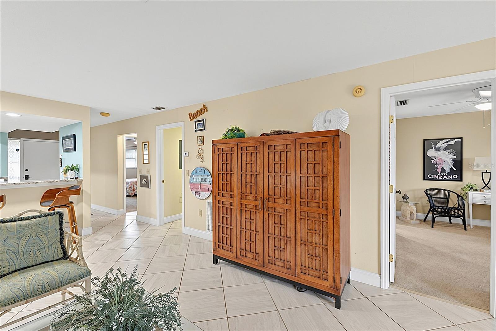 7143 WOOD CREEK DR #203 — photo 3