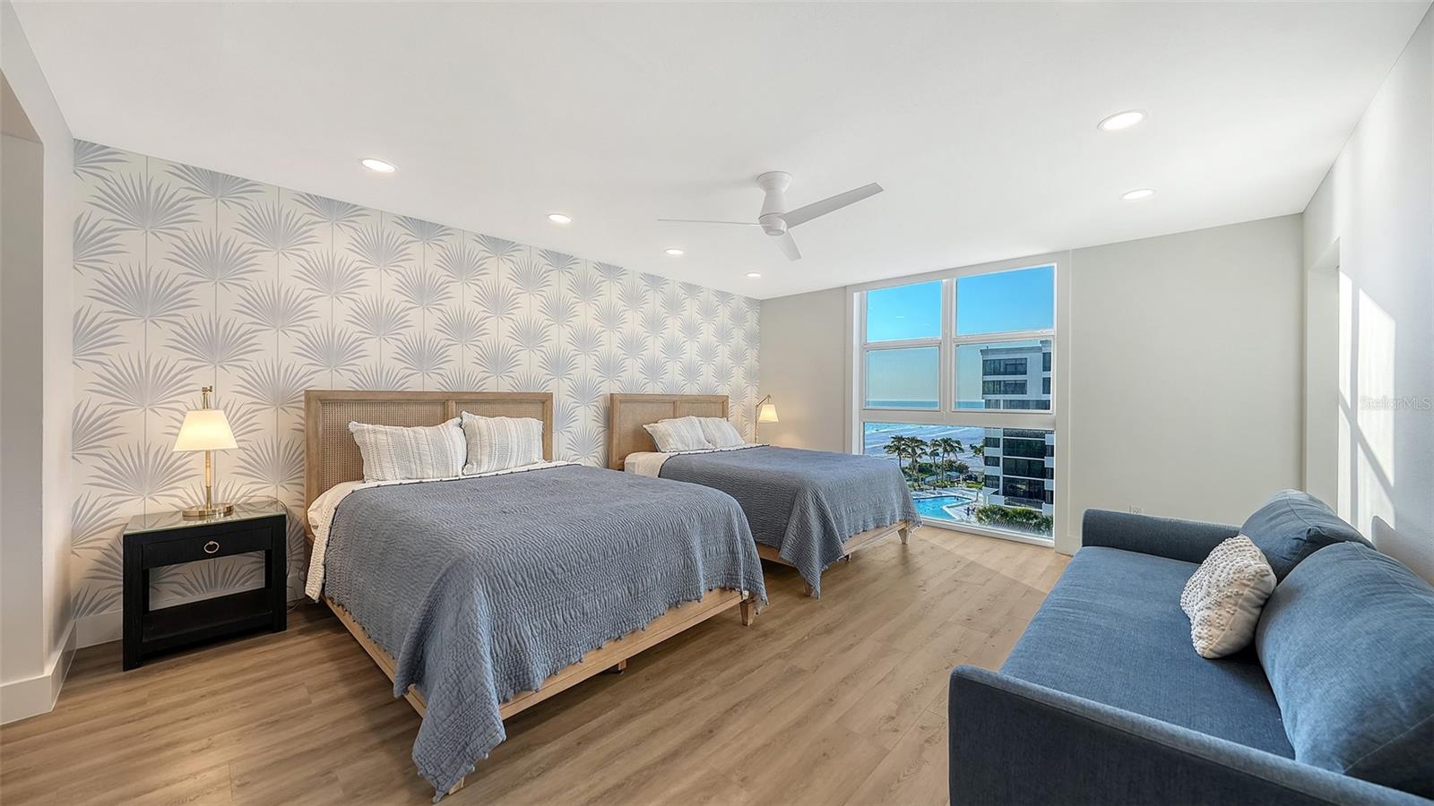 1212 BENJAMIN FRANKLIN DR #604 — photo 6
