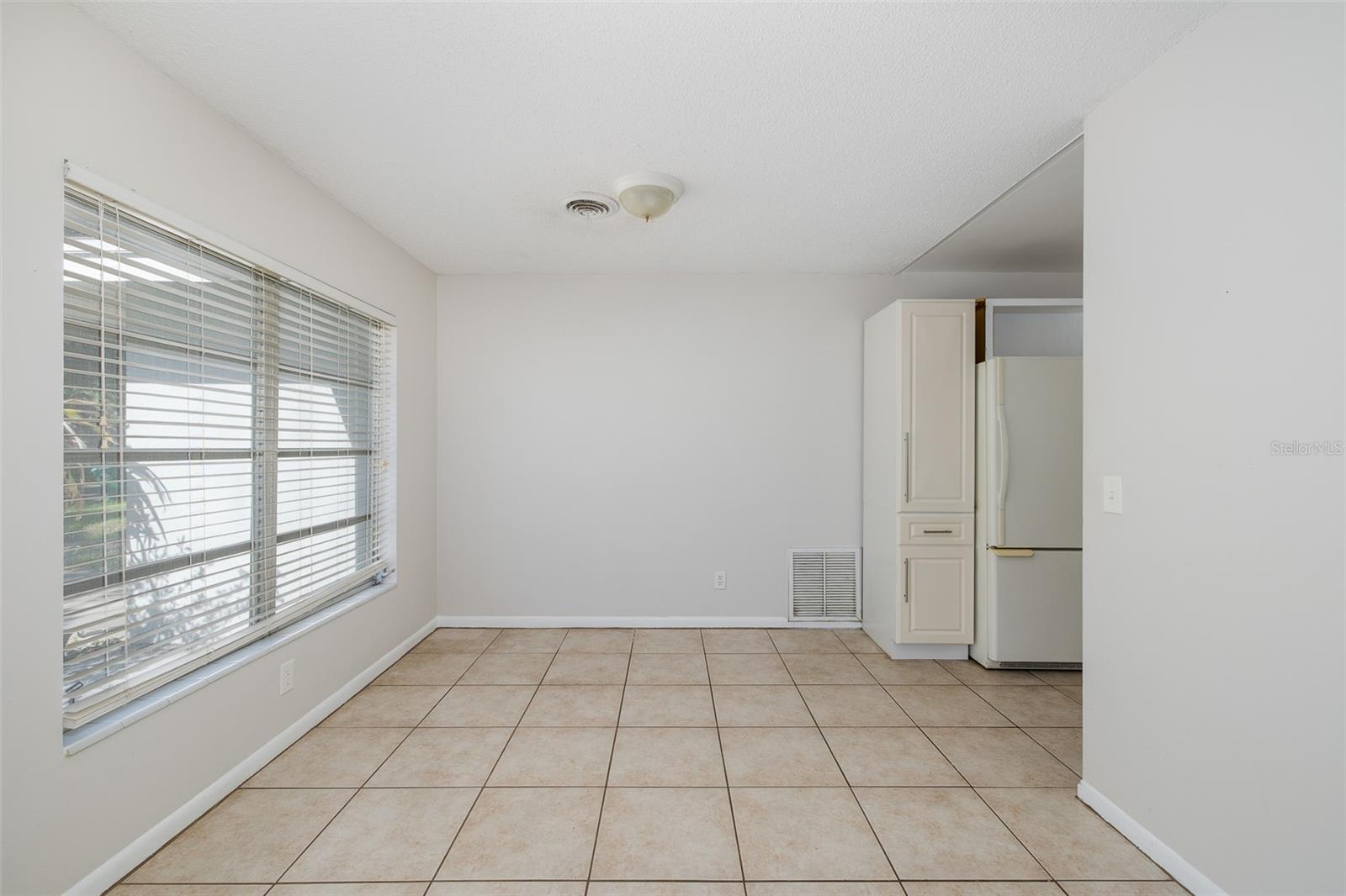 1606 FRUITWOOD DR — photo 40