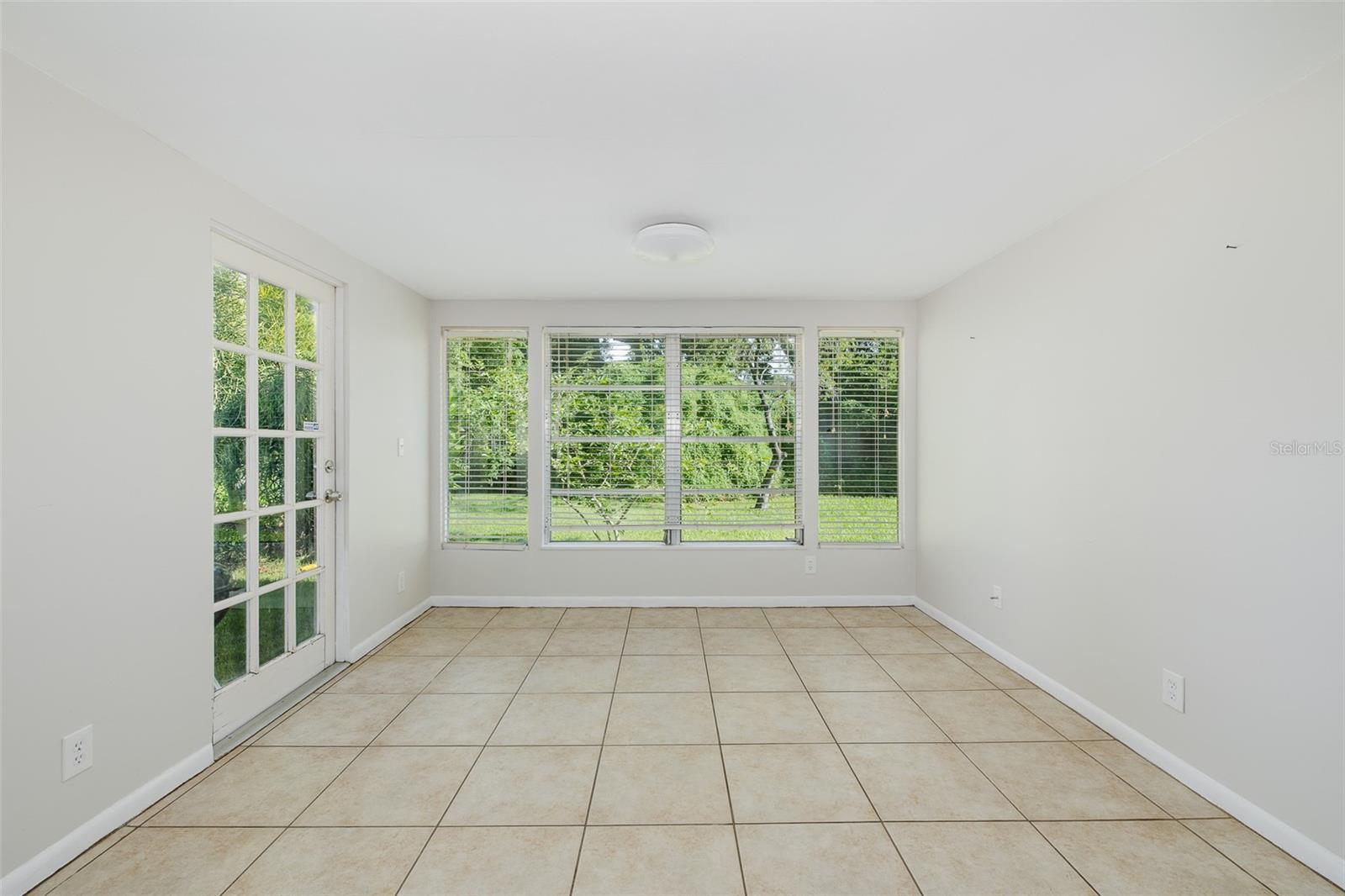 1606 FRUITWOOD DR — photo 29