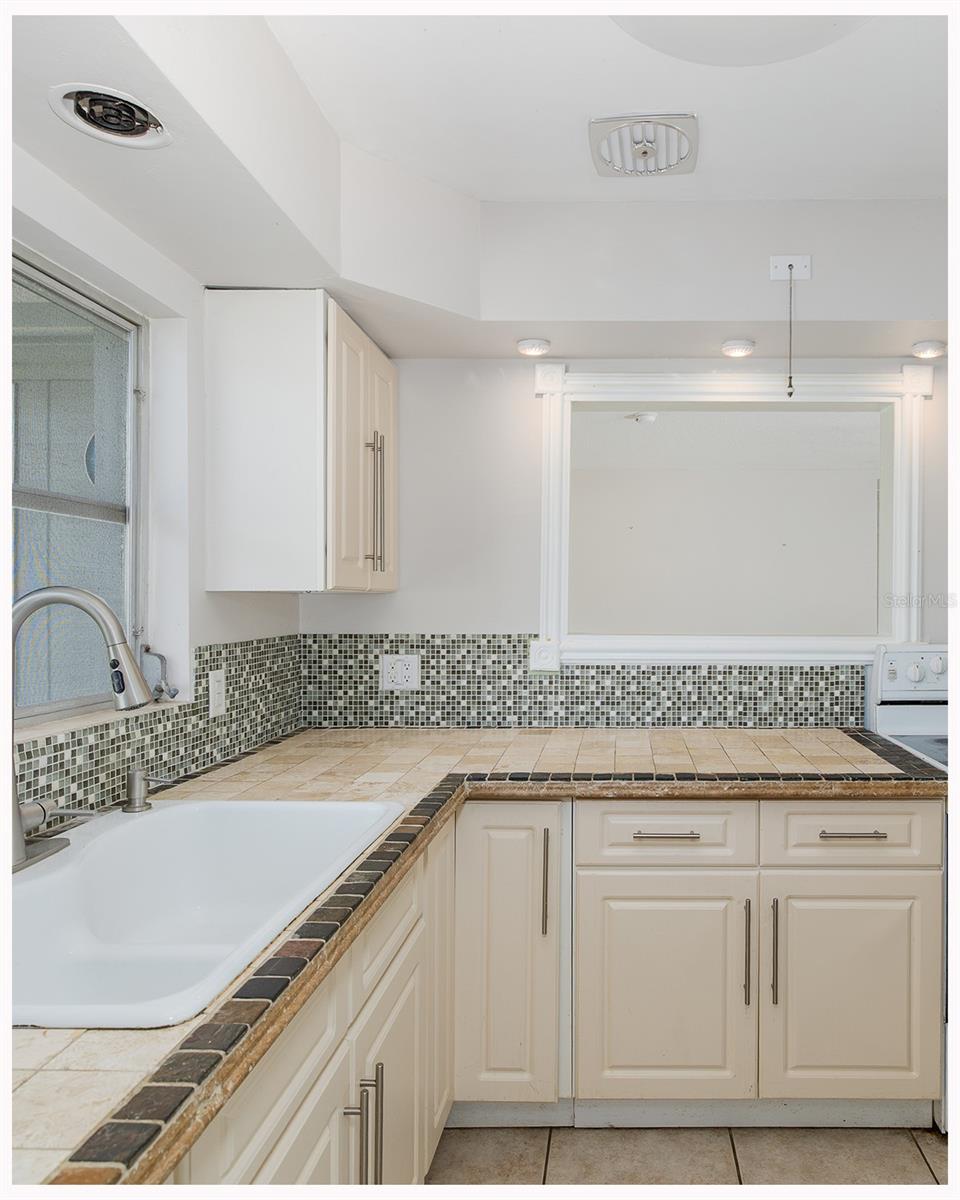 1606 FRUITWOOD DR — photo 51