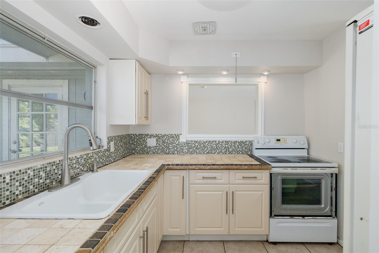 1606 FRUITWOOD DR — photo 44