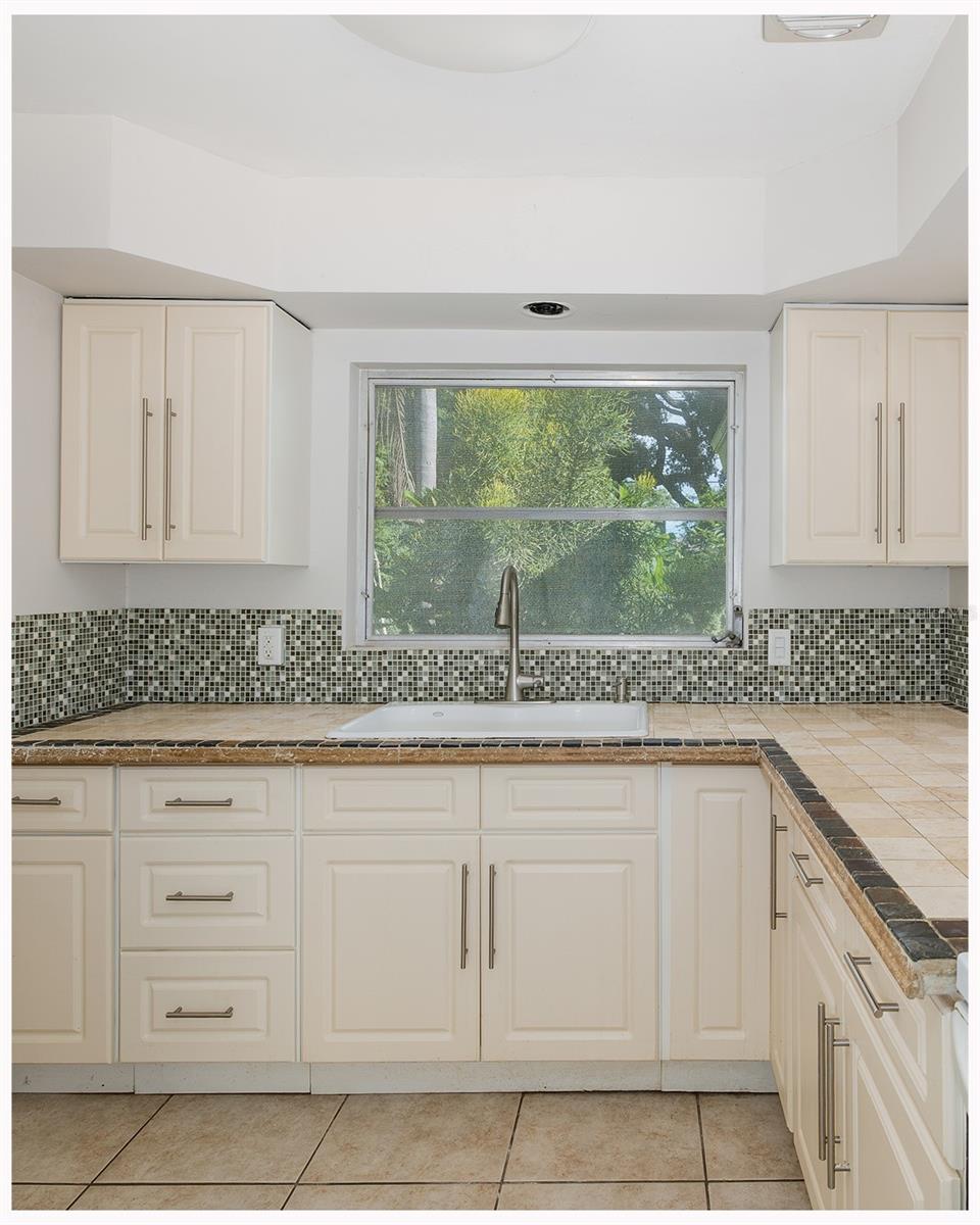 1606 FRUITWOOD DR — photo 50