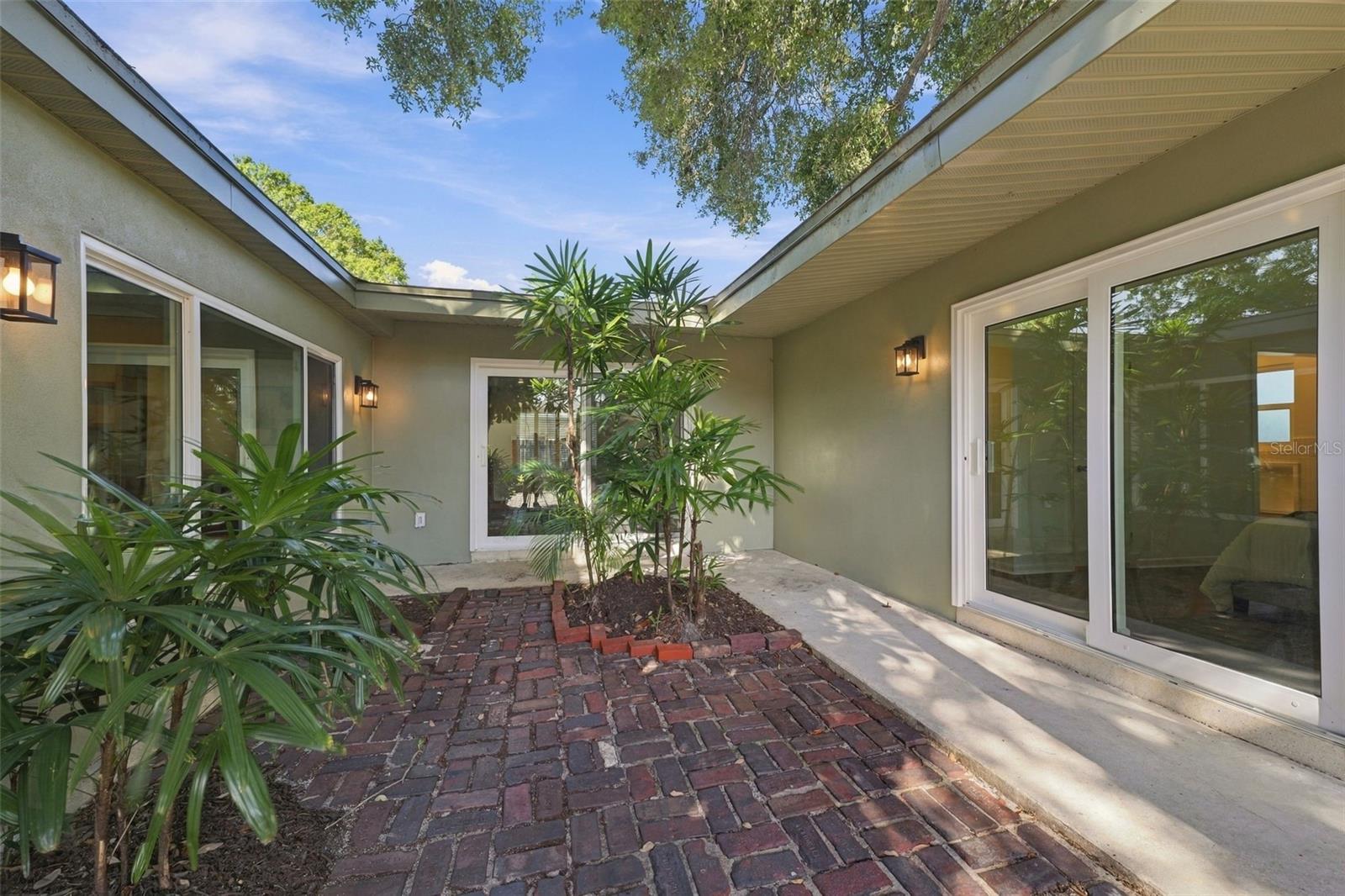 1856 FRANCIS DR — photo 27