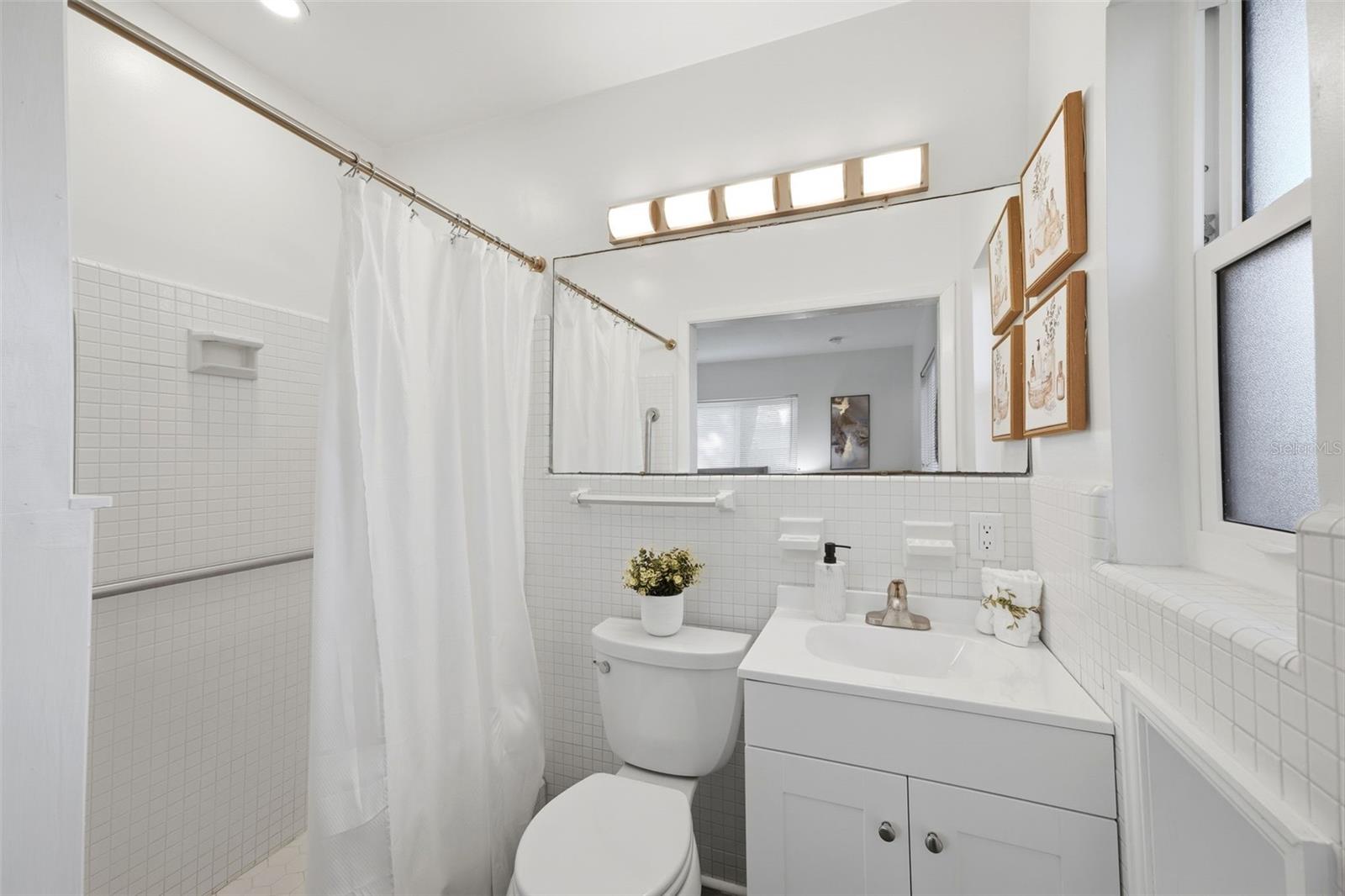 1856 FRANCIS DR — photo 16