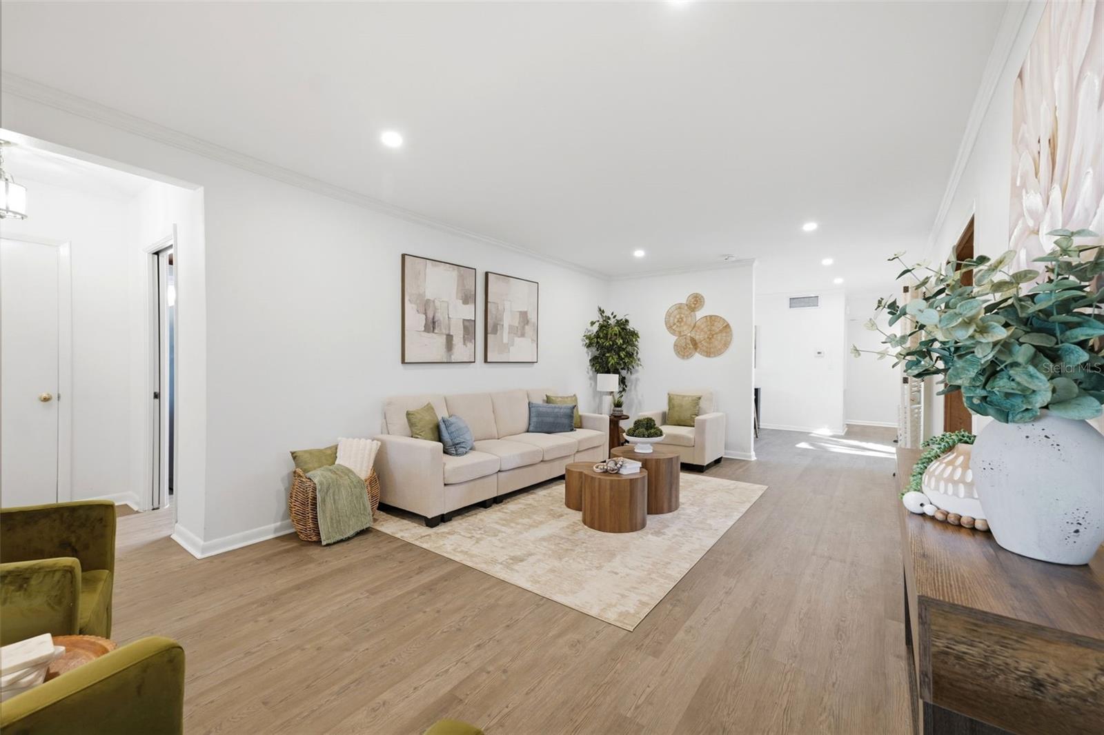 1856 FRANCIS DR — photo 3