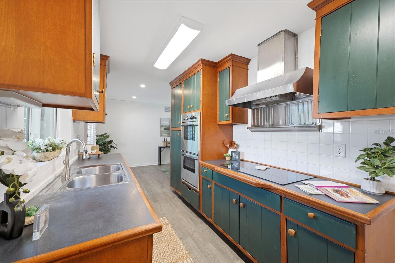 1856 FRANCIS DR — photo 11