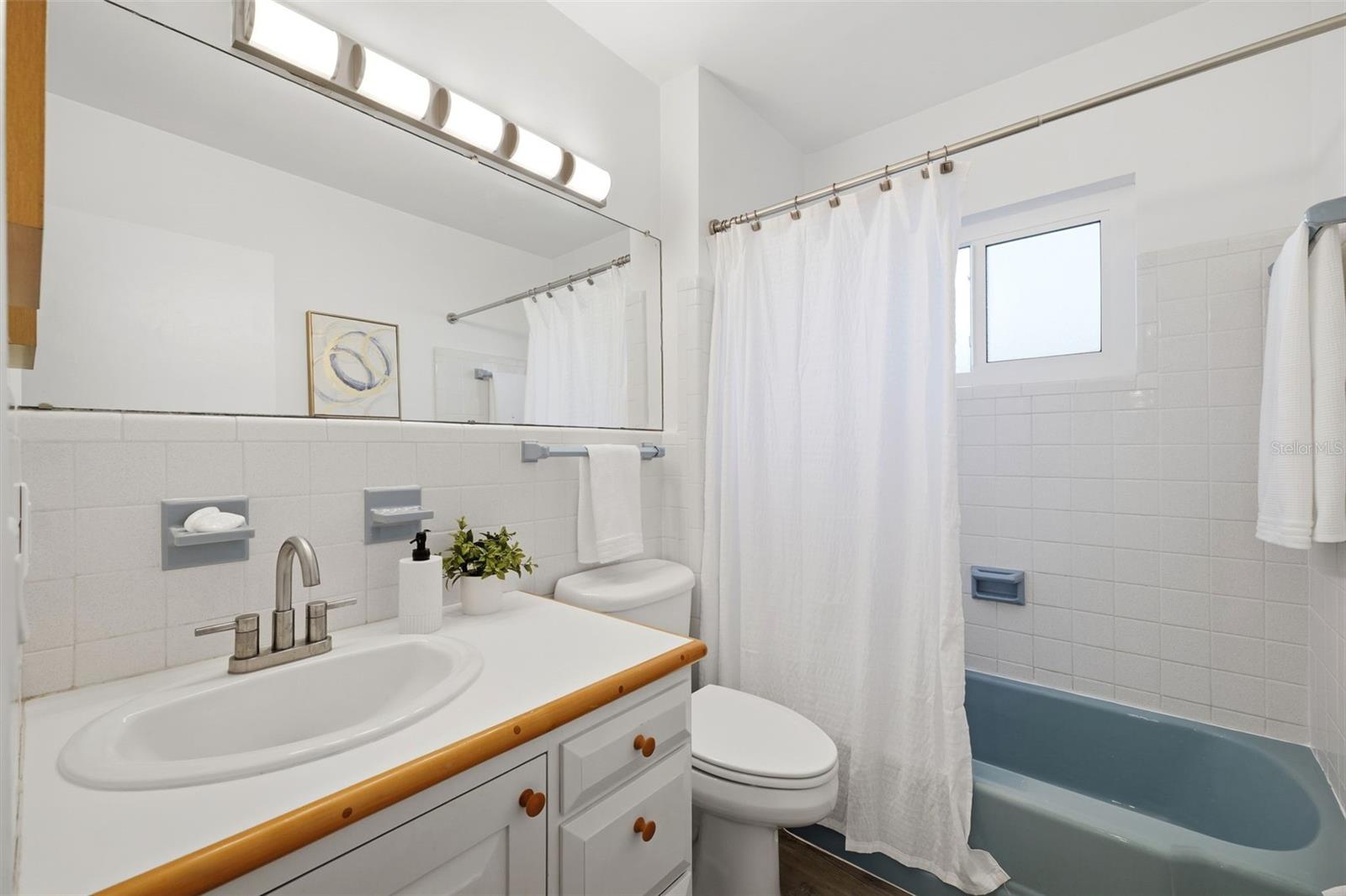 1856 FRANCIS DR — photo 18
