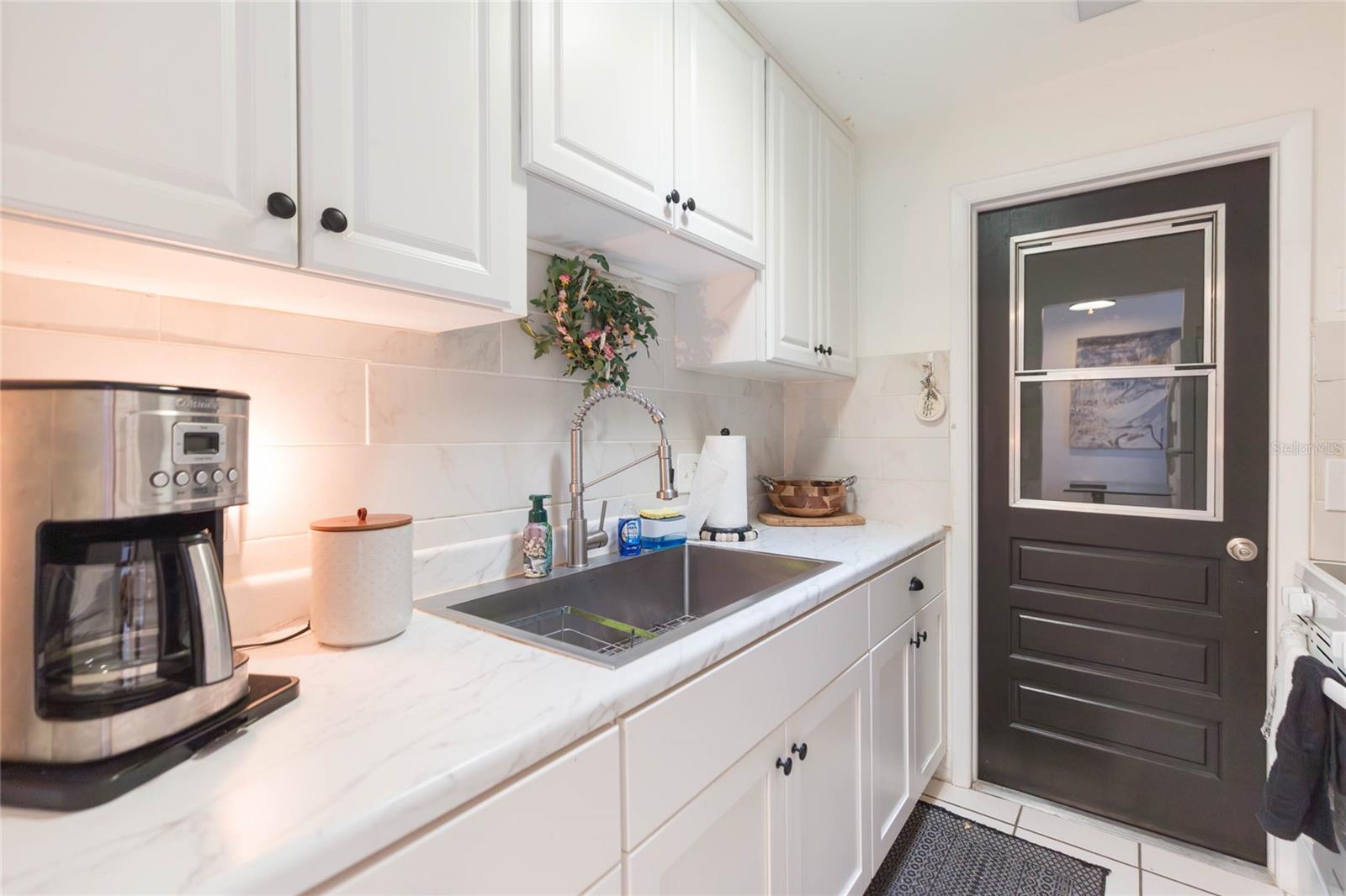 4914 HAZNER ST — photo 10