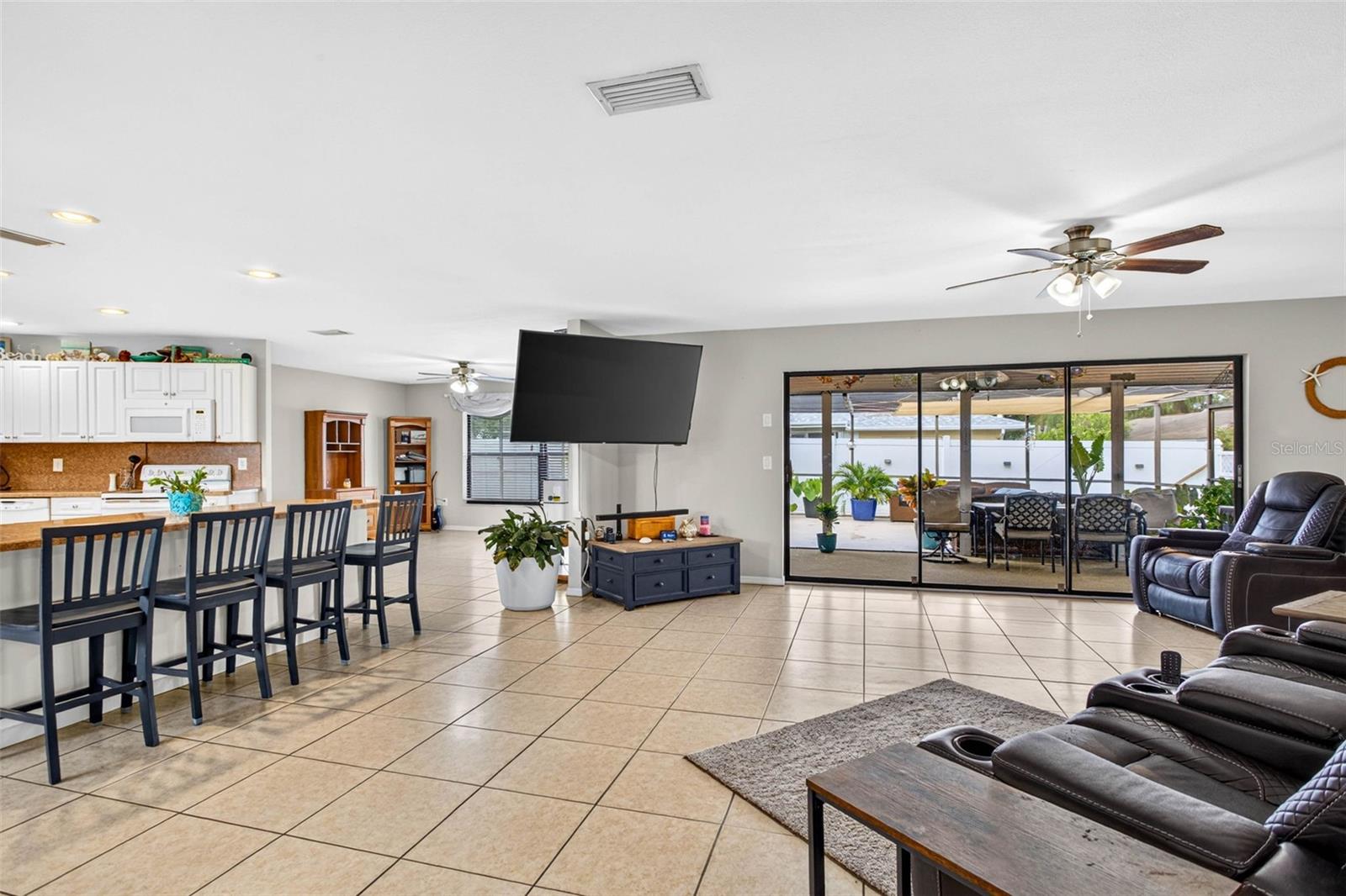 8841 ANDROS LN — photo 3