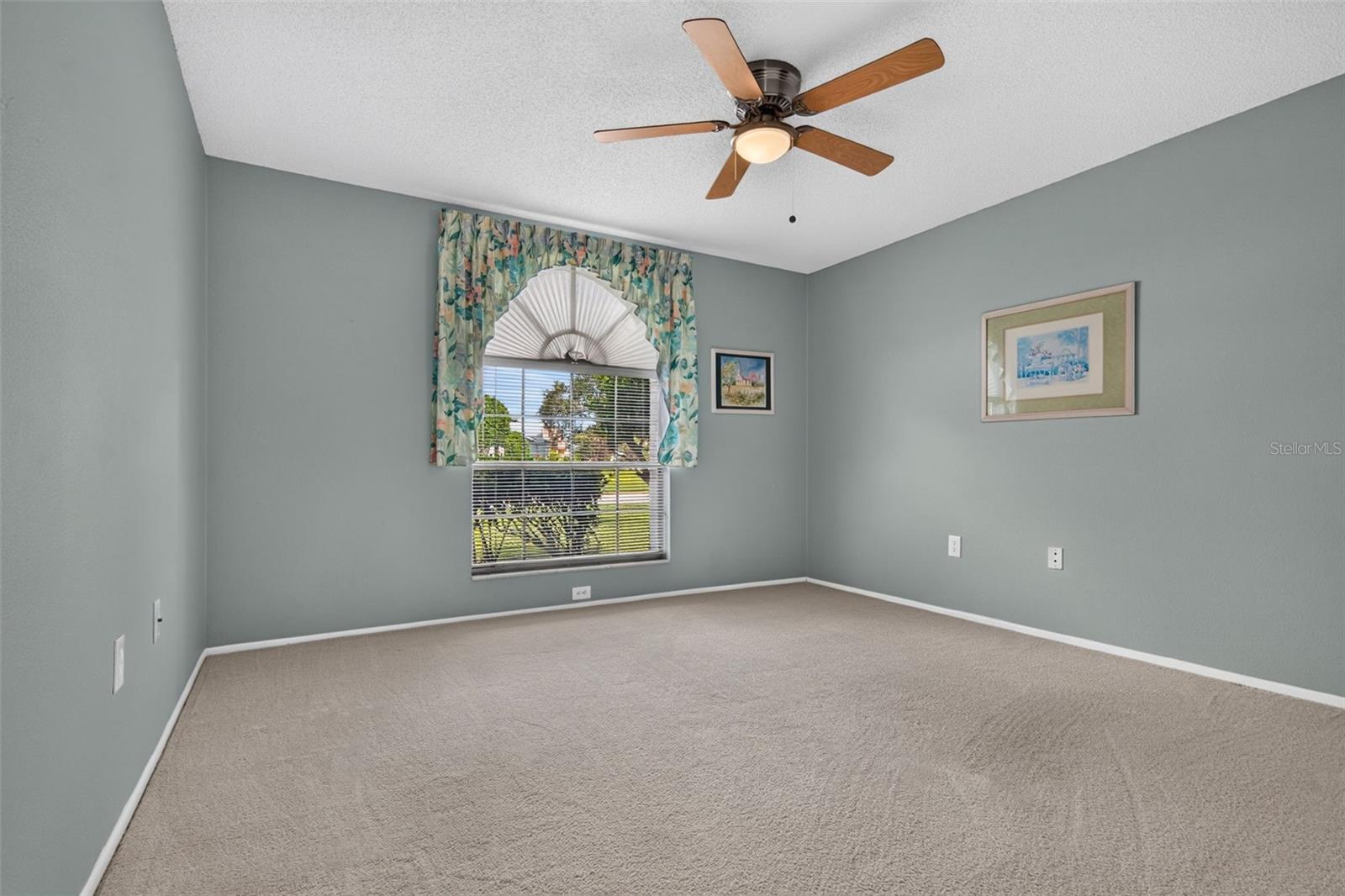 10707 FALLEN LEAF LN — photo 36