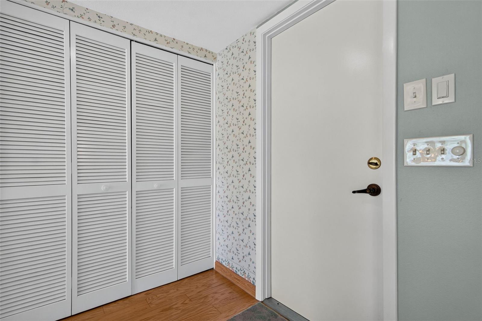 10707 FALLEN LEAF LN — photo 41