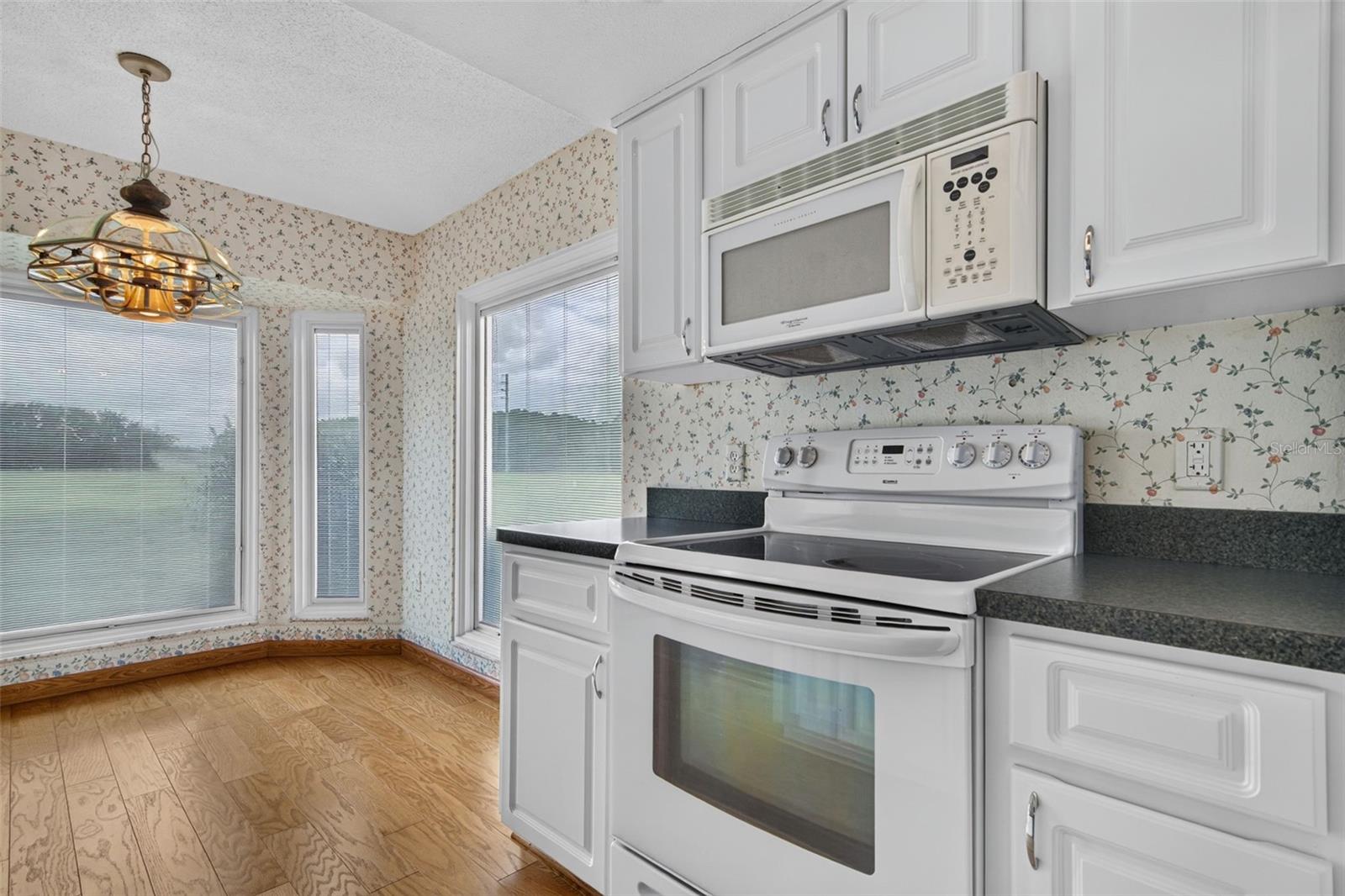 10707 FALLEN LEAF LN — photo 22