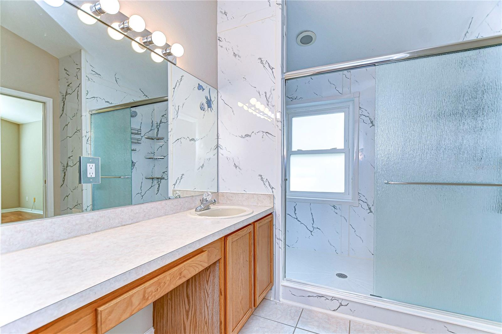2529 CLARESIDE DR — photo 19