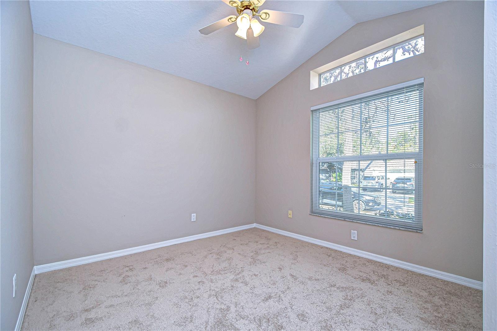 2529 CLARESIDE DR — photo 21