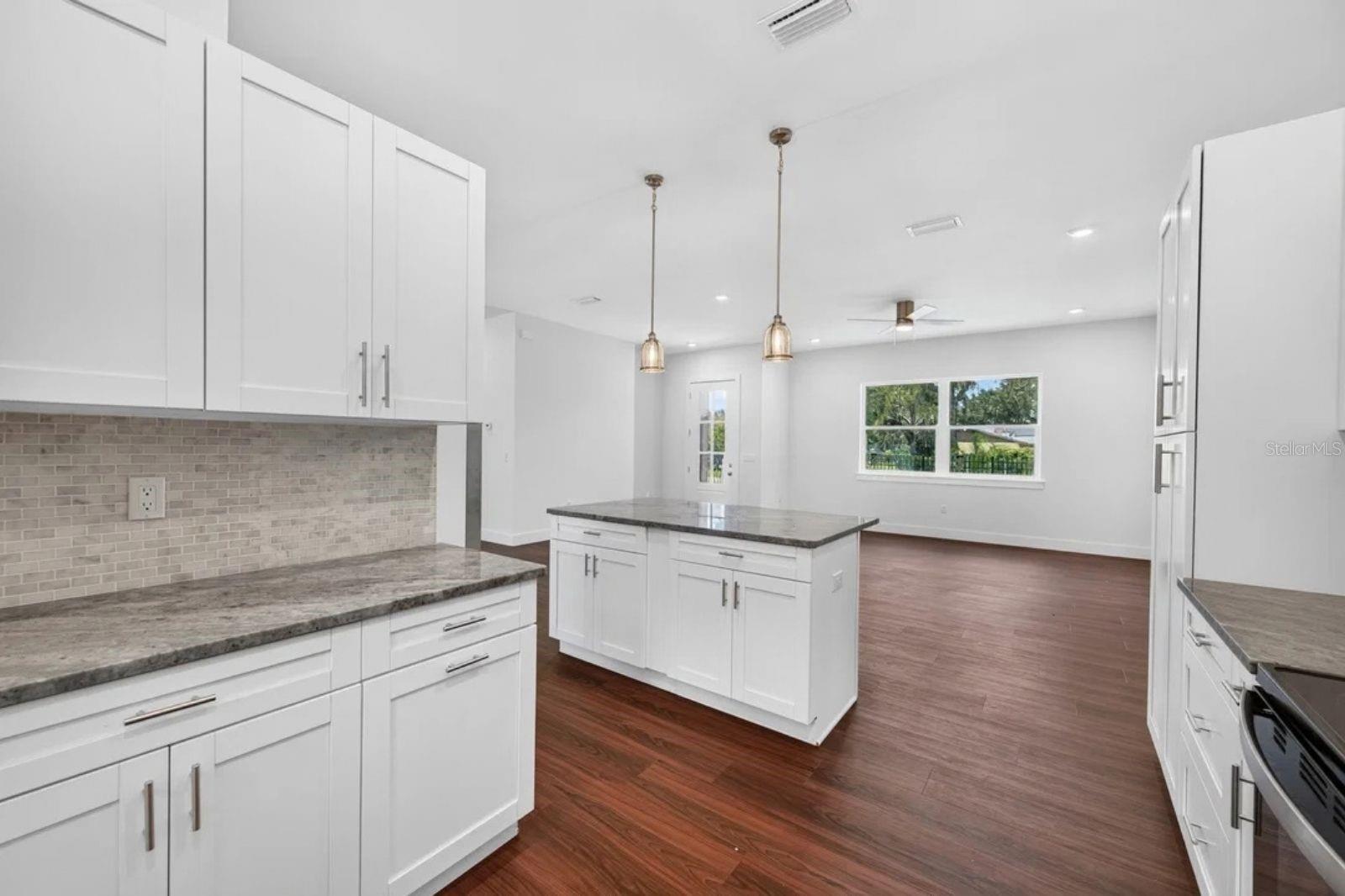 8003 CHANEY LN — photo 12