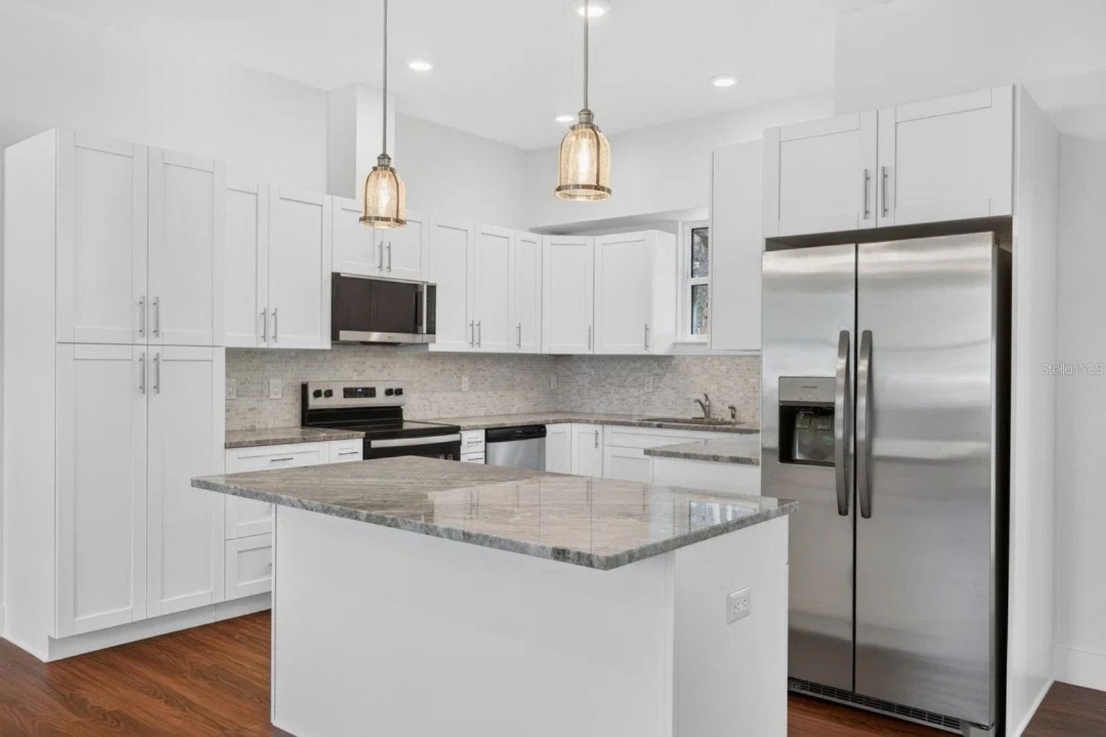 8003 CHANEY LN — photo 13