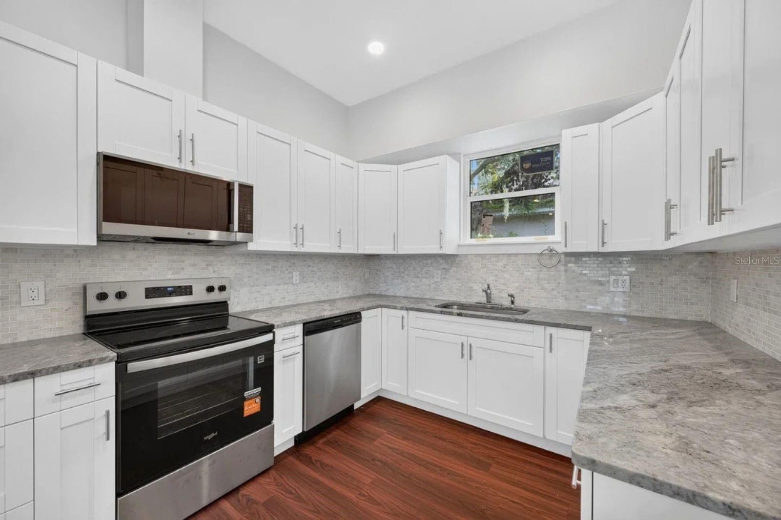 8003 CHANEY LN — photo 14