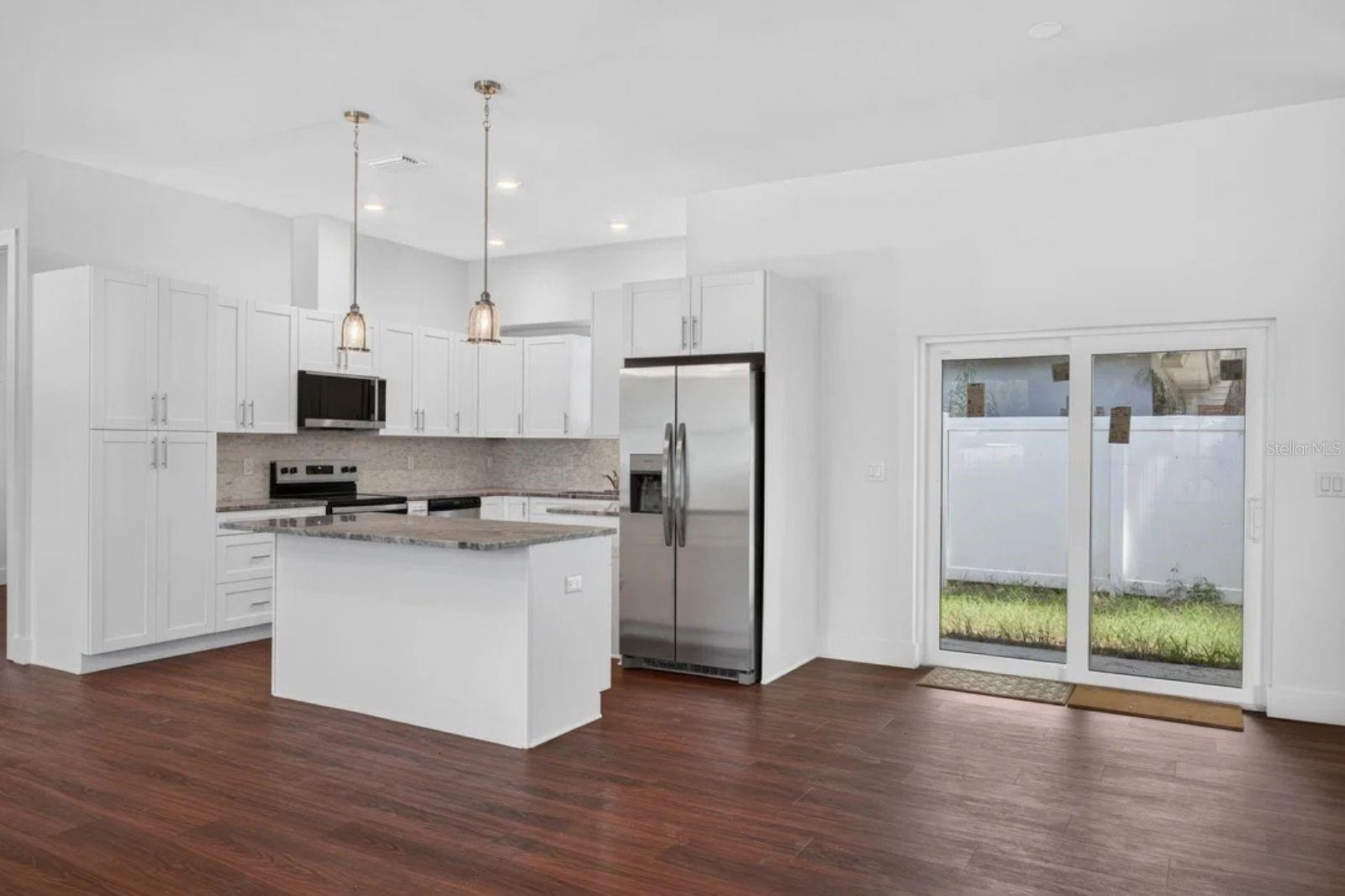 8003 CHANEY LN — photo 10
