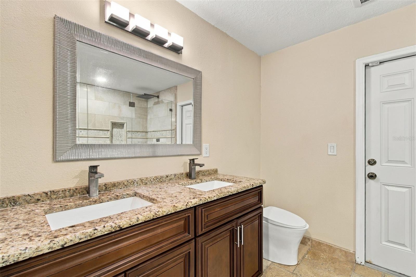 5822 BITTER ORANGE AVE — photo 12