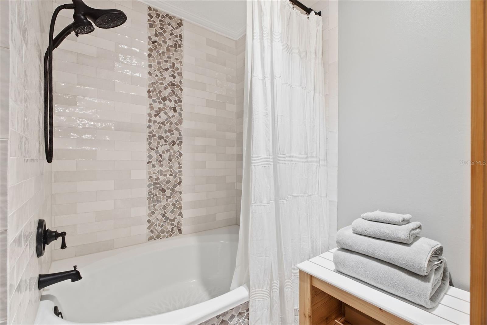13956 LAKE POINT DR — photo 31