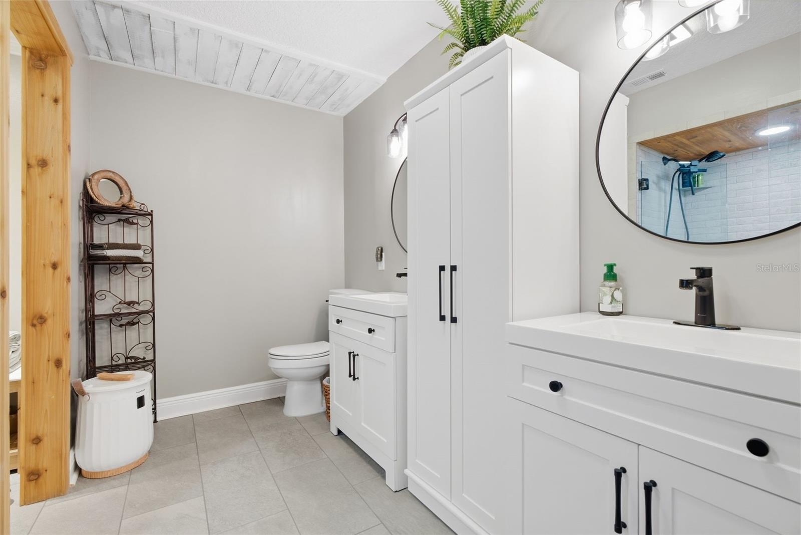 13956 LAKE POINT DR — photo 29