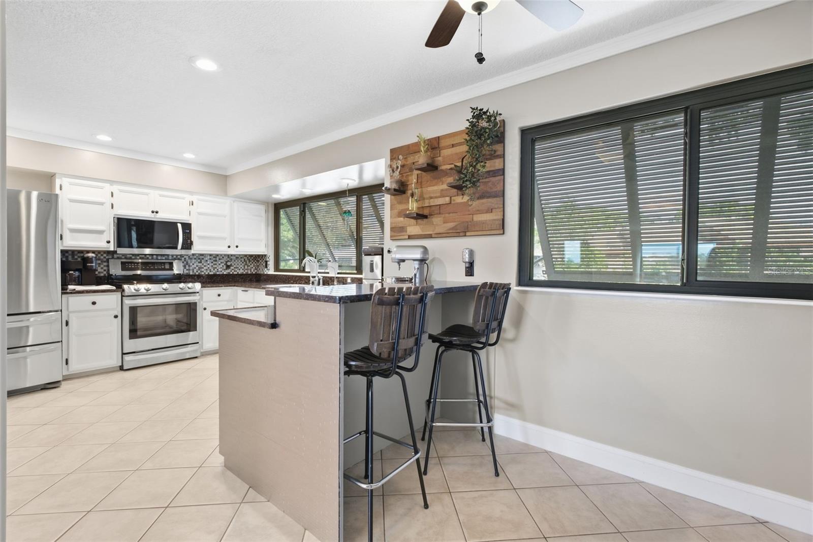 13956 LAKE POINT DR — photo 22