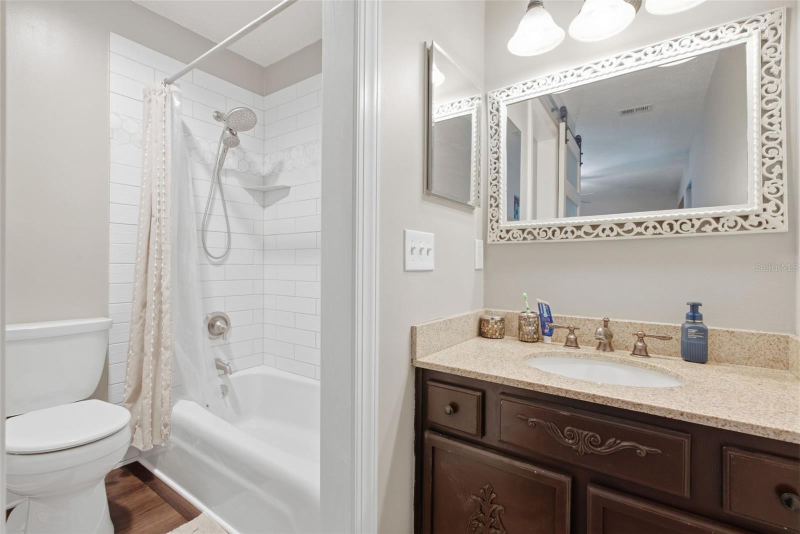 13956 LAKE POINT DR — photo 35