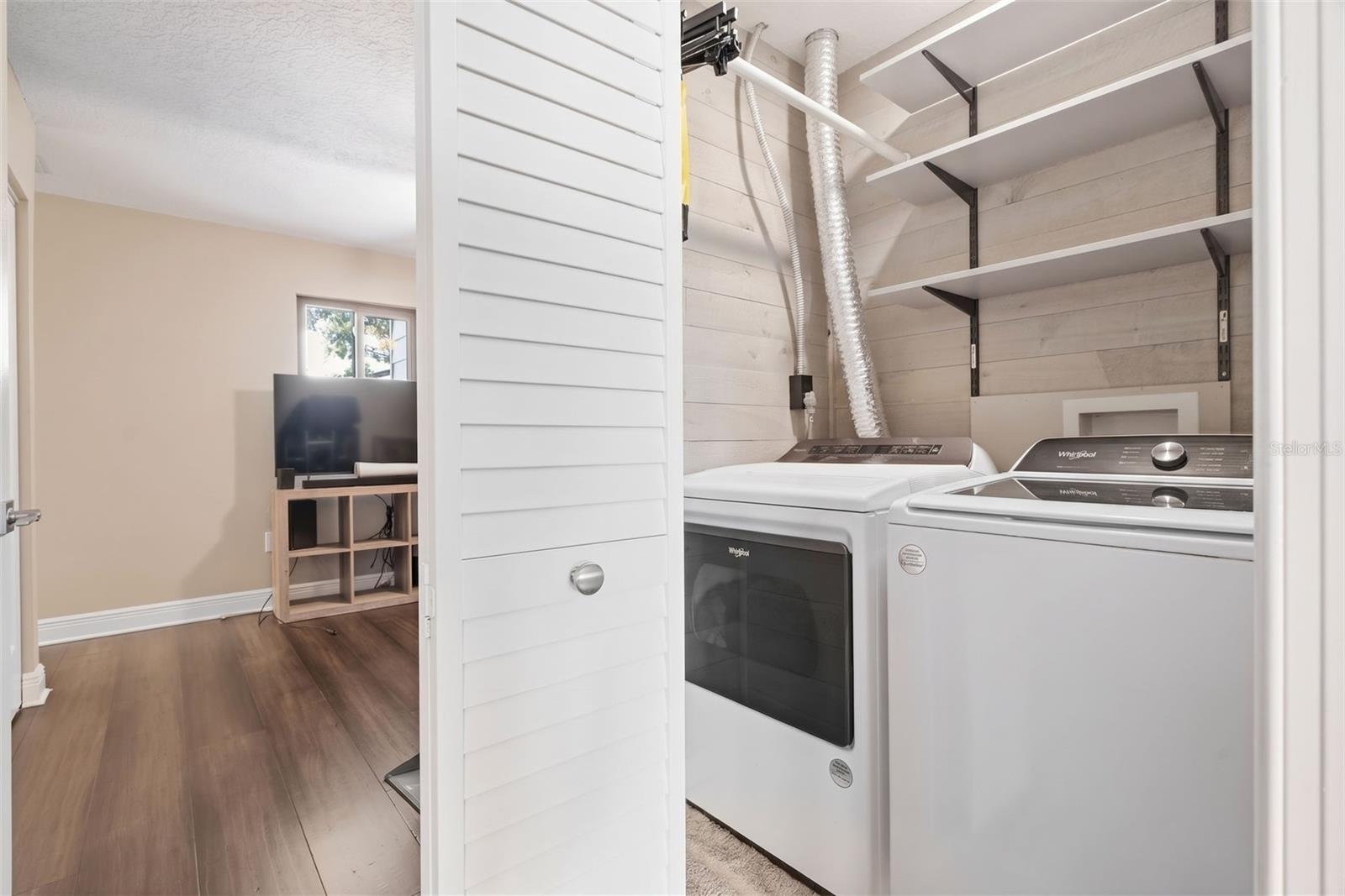 13956 LAKE POINT DR — photo 36