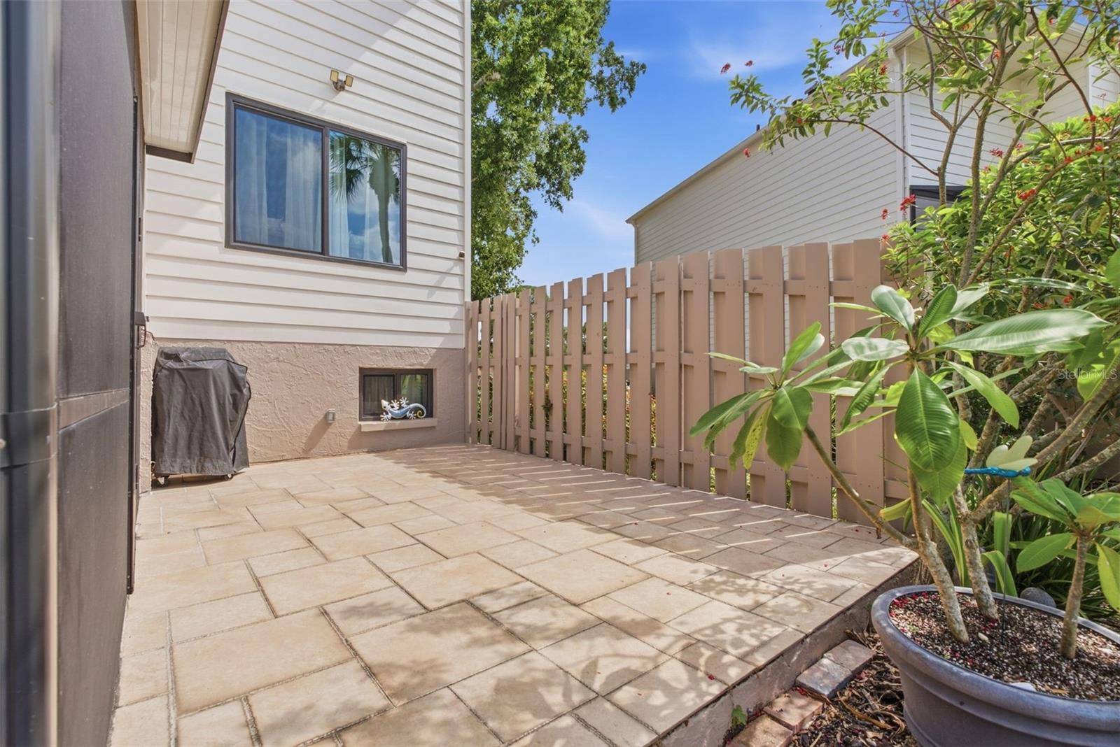 13956 LAKE POINT DR — photo 15