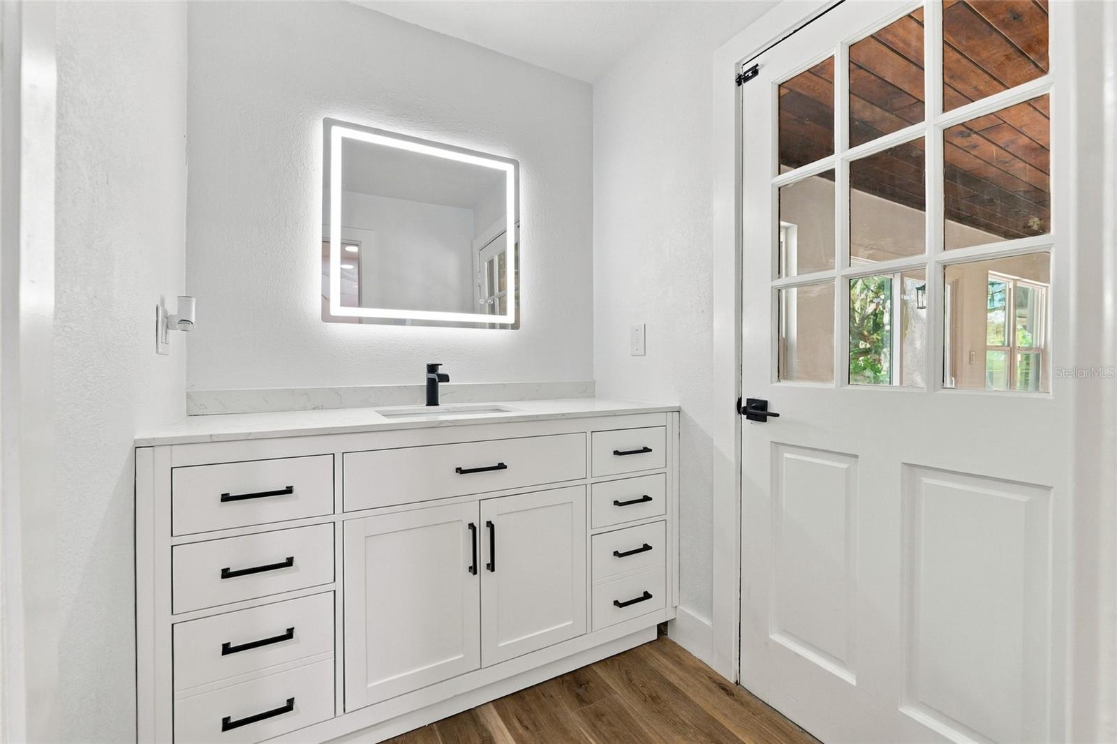 5413 BERNADETTE DR — photo 29
