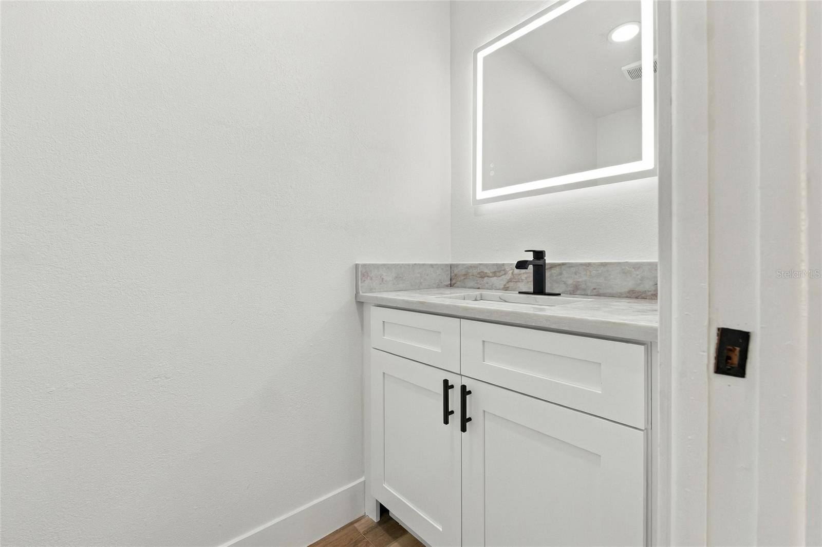 5413 BERNADETTE DR — photo 41