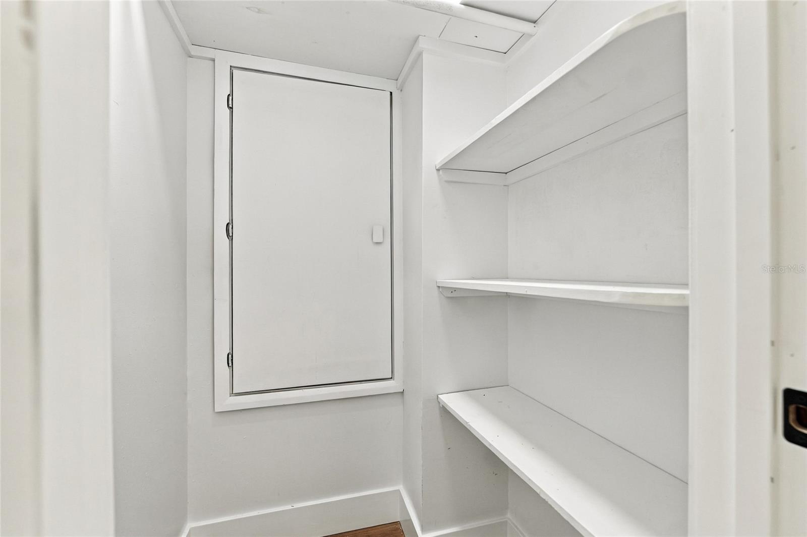 5413 BERNADETTE DR — photo 42
