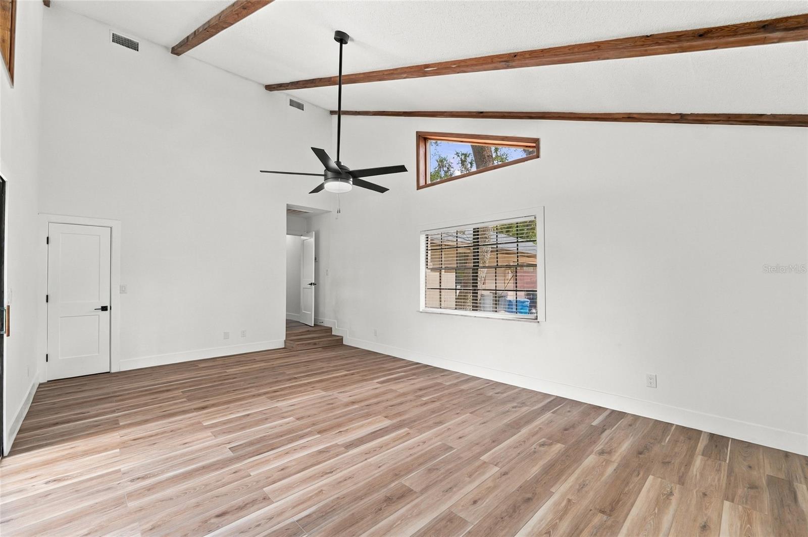 5413 BERNADETTE DR — photo 38