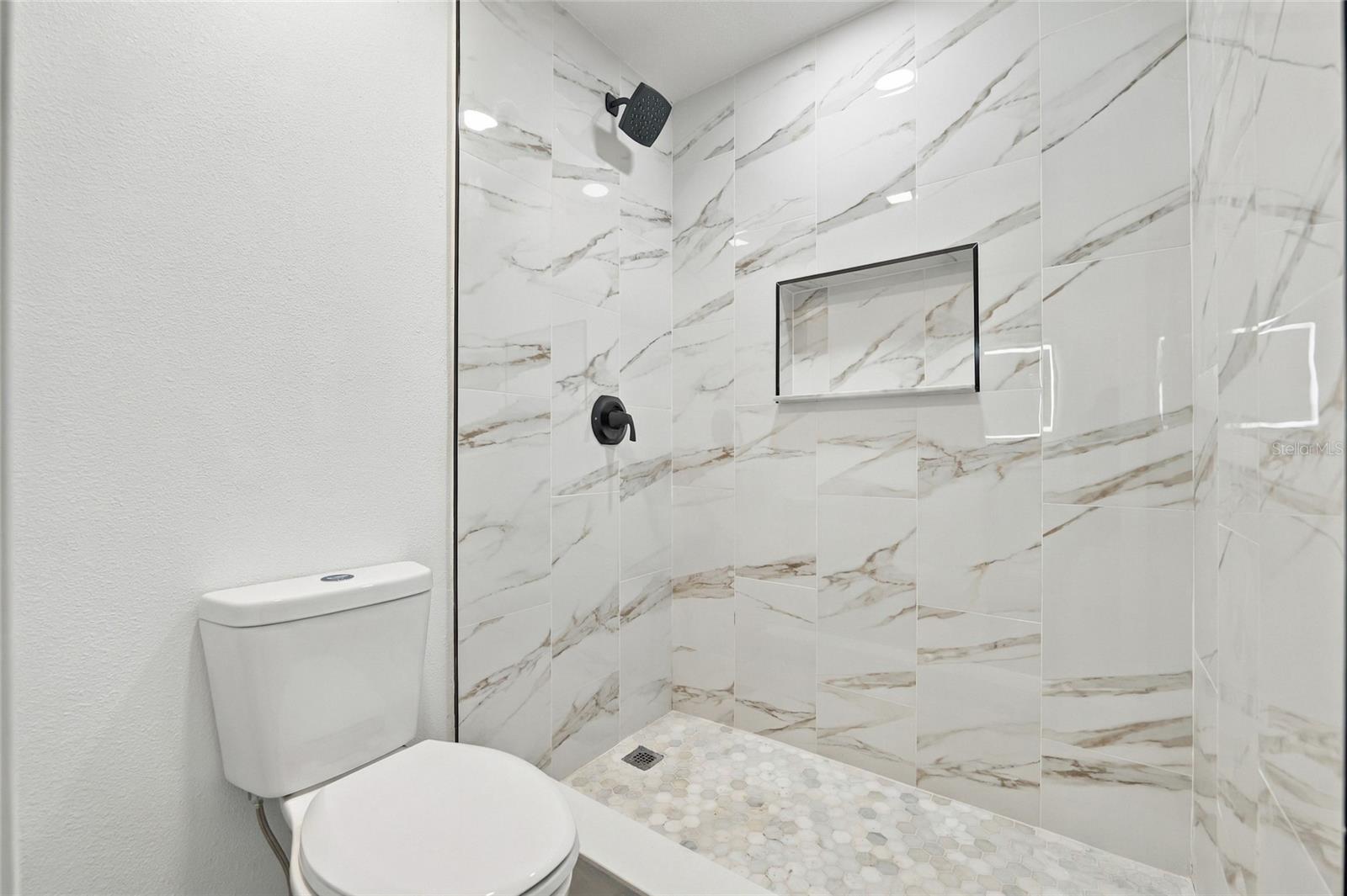 5413 BERNADETTE DR — photo 30