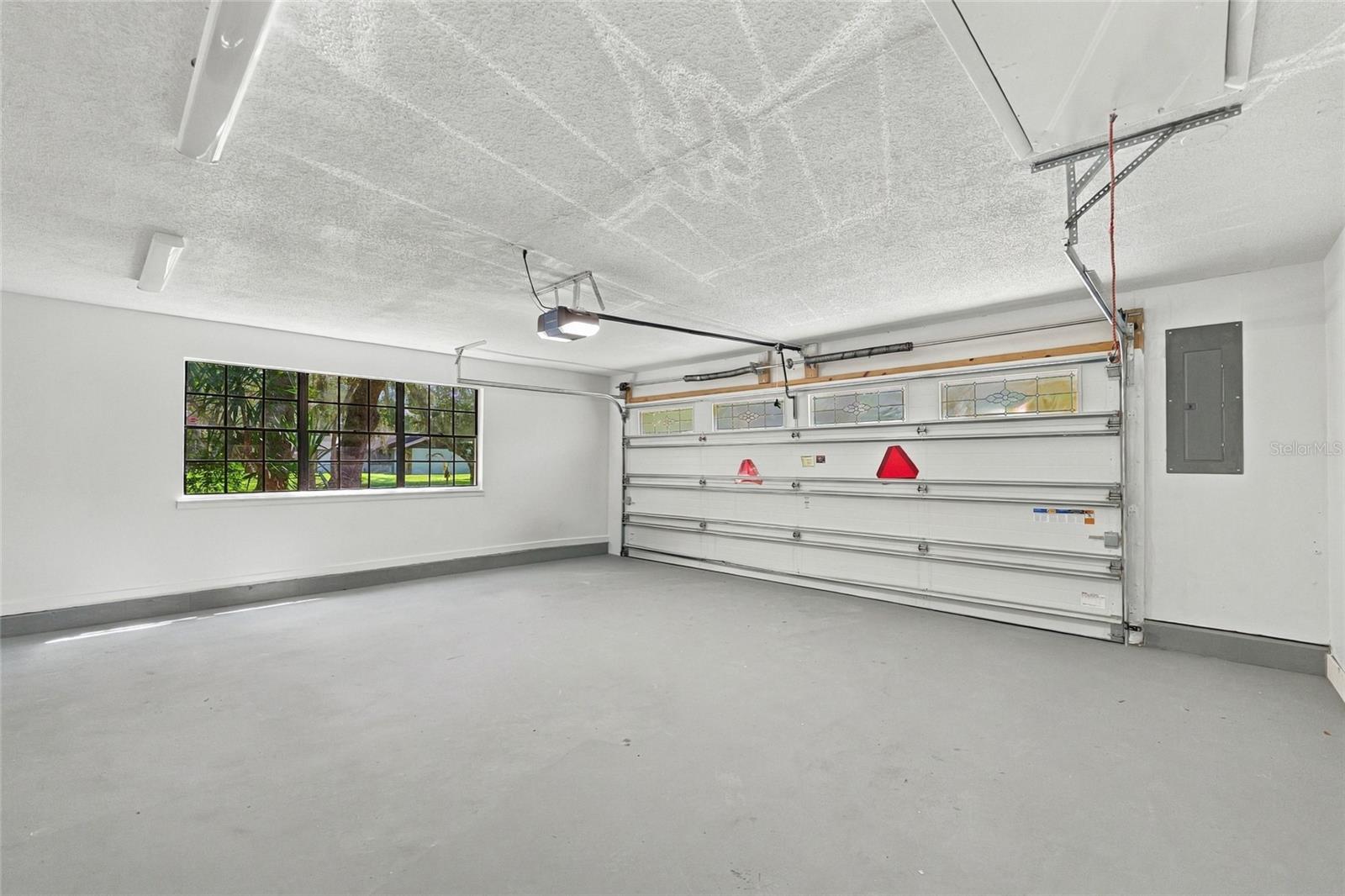 5413 BERNADETTE DR — photo 43
