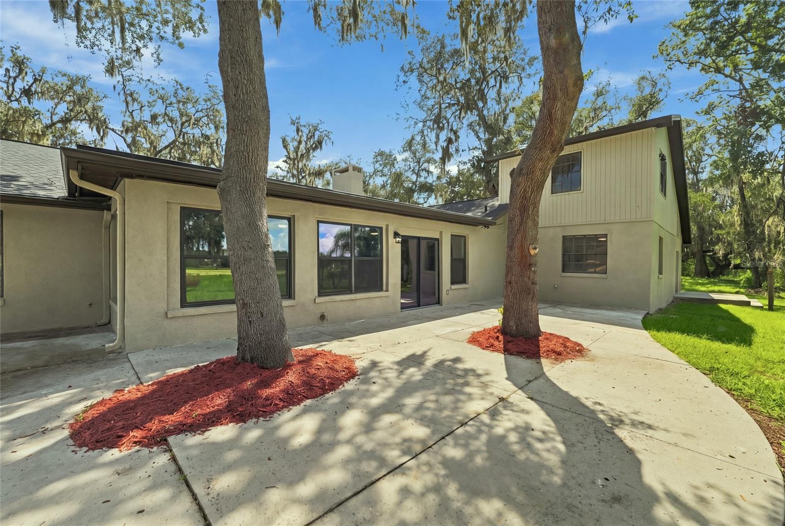 5413 BERNADETTE DR — photo 46