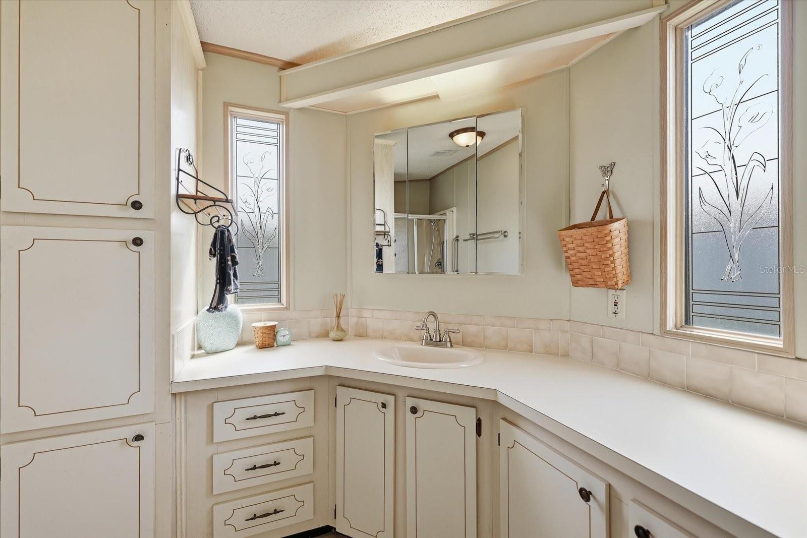 609 IGLESIA DR — photo 14