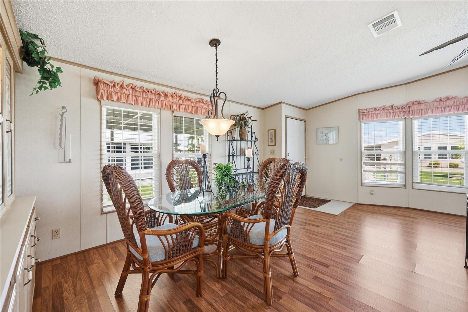 609 IGLESIA DR — photo 8