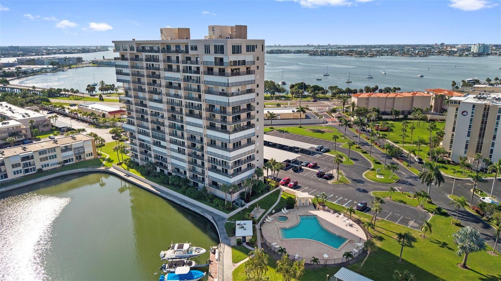 7300 SUN ISLAND DR S #1104 — photo 2