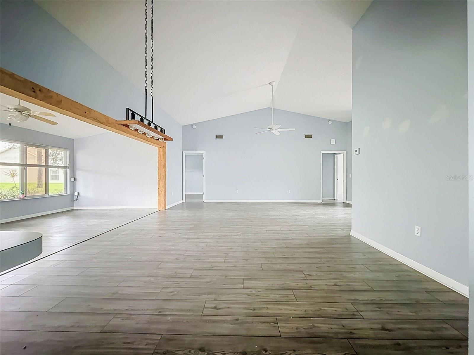 18709 SUMMERSONG DR — photo 8