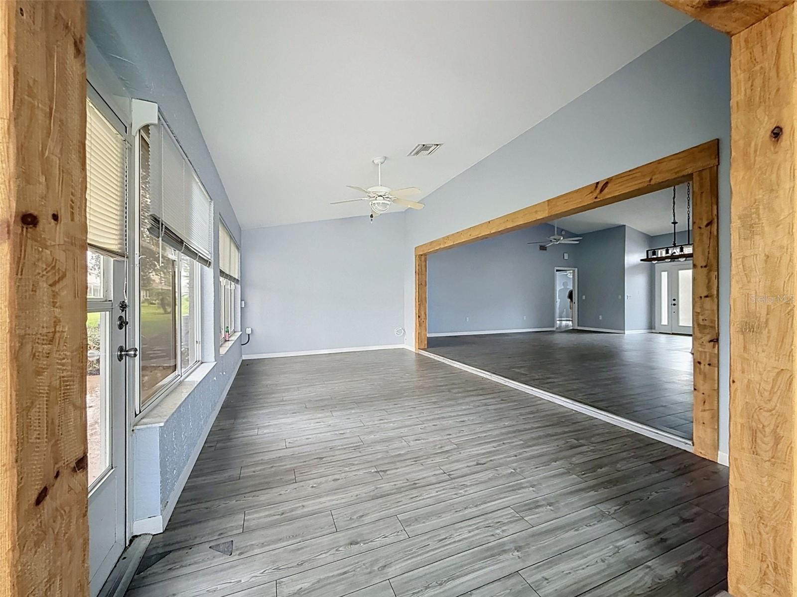 18709 SUMMERSONG DR — photo 45