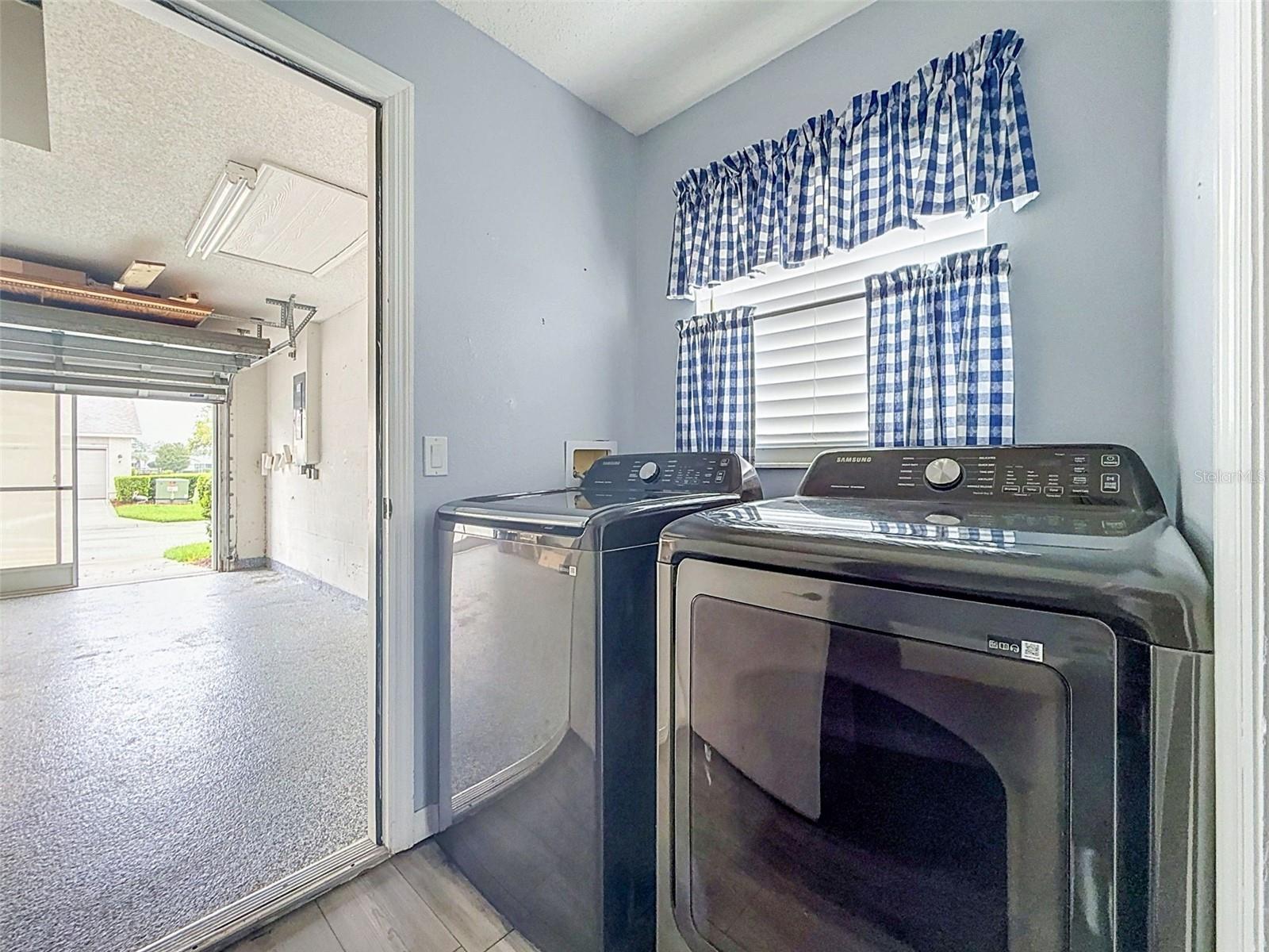 18709 SUMMERSONG DR — photo 37