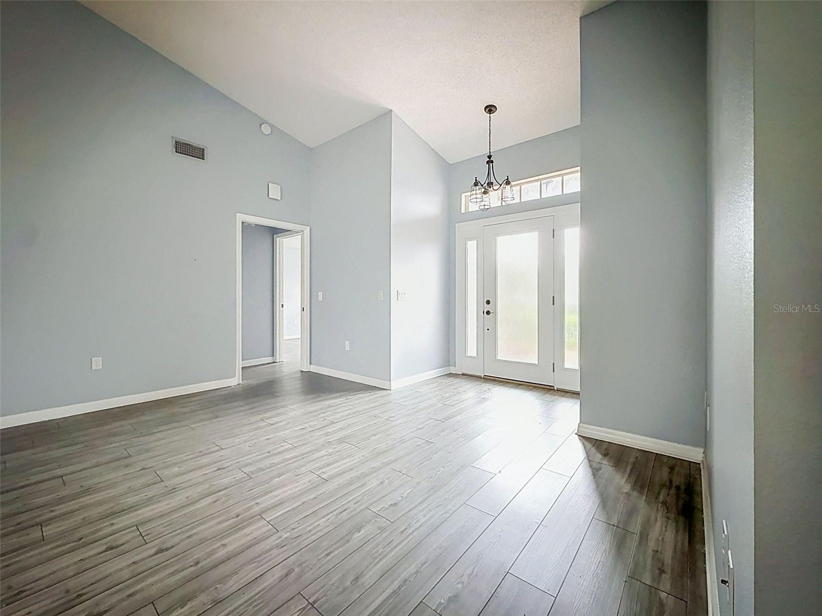 18709 SUMMERSONG DR — photo 41