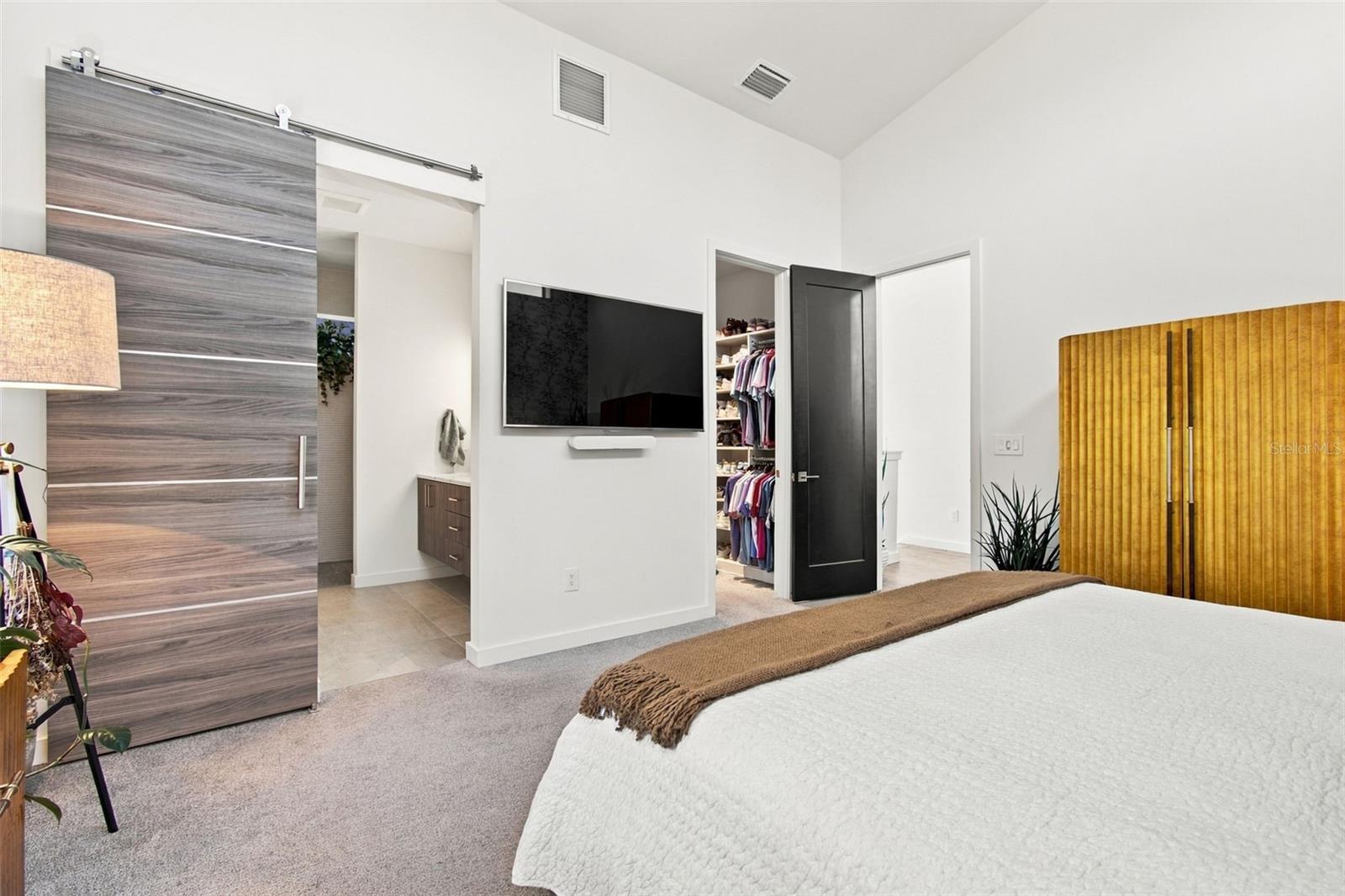 4440 POMPANO DR SE — photo 39