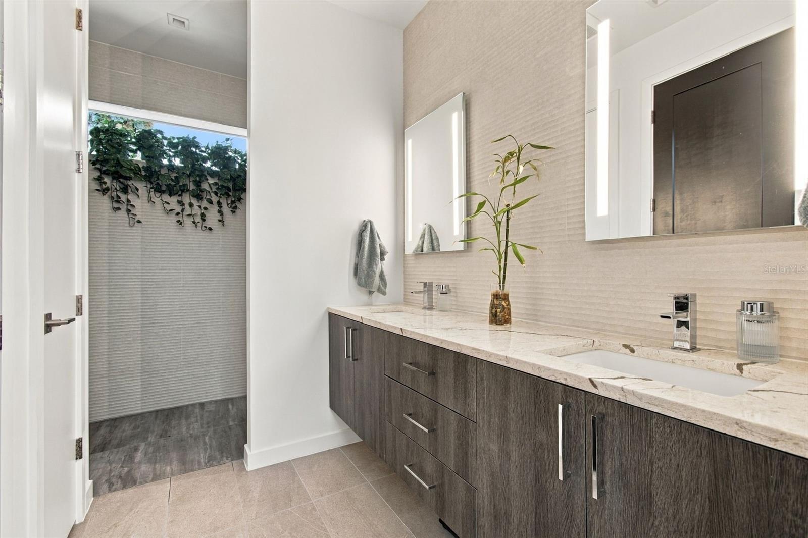 4440 POMPANO DR SE — photo 41